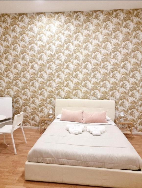 Domus Luigi Leone 2 Bed and Breakfast Napels Buitenkant foto
